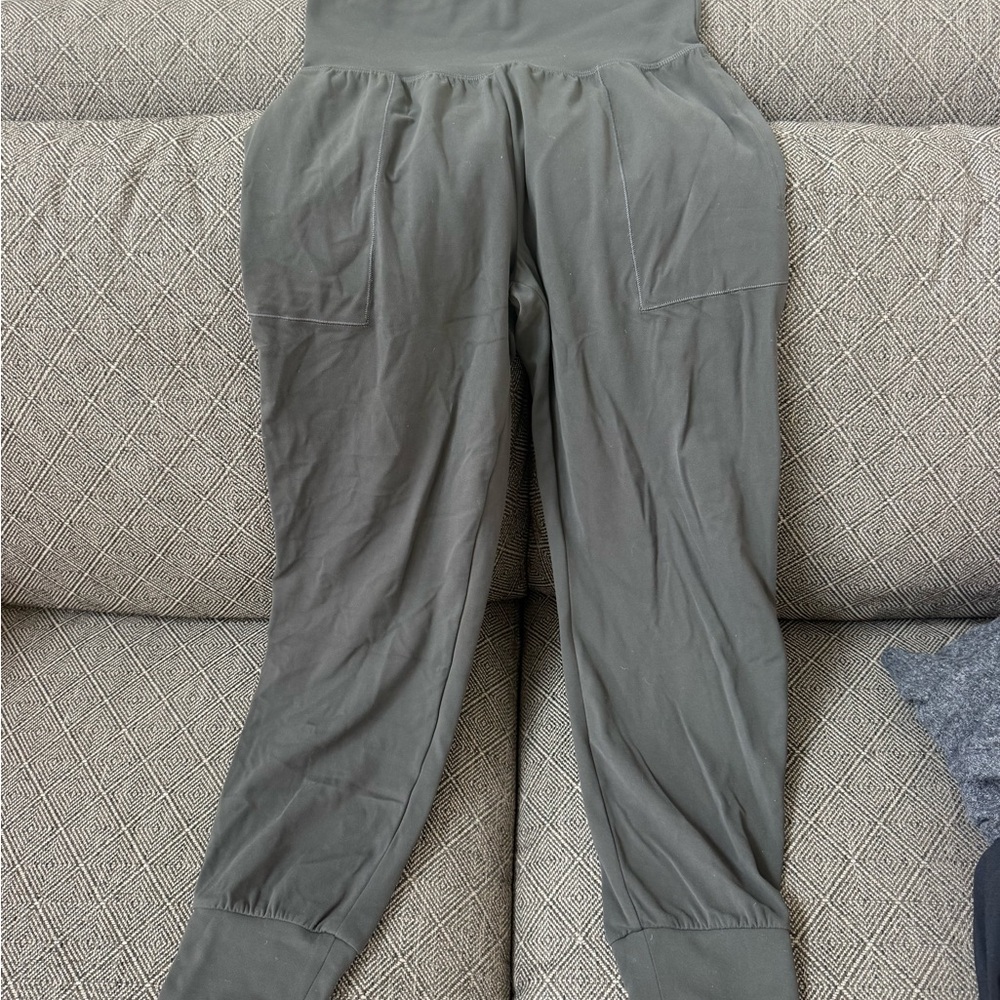 Athleta Olive Green Salutation Jogger